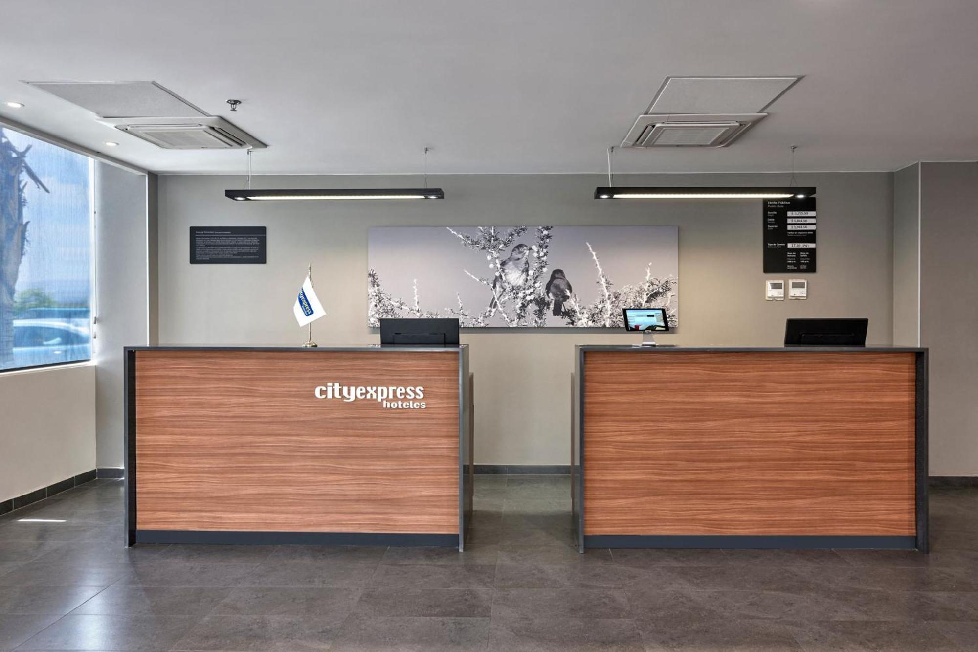 City Express By Marriott Caborca Heroica Caborca Exterior foto