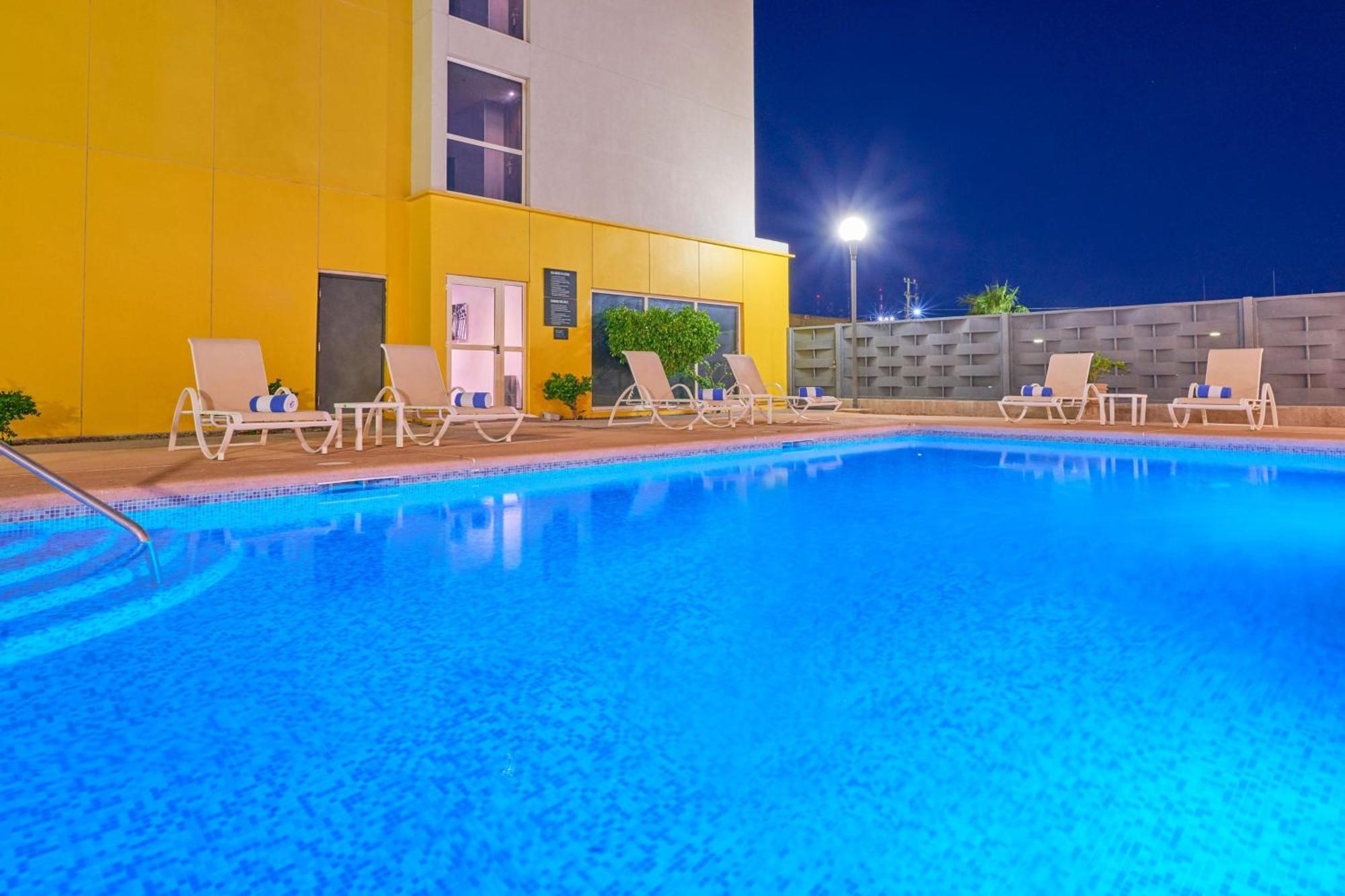 City Express By Marriott Caborca Heroica Caborca Exterior foto